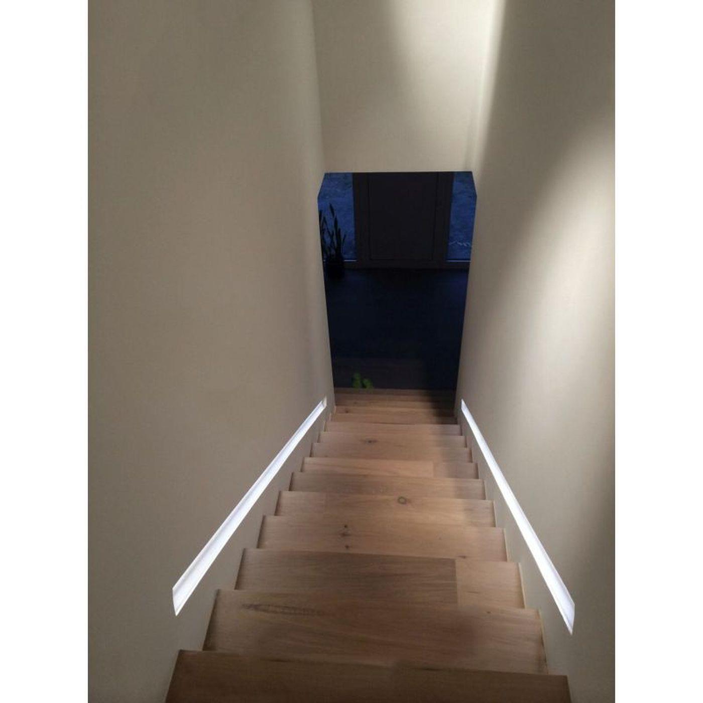 2m LED Putzprofil R10-F mit Reflektor-Sichtschenkel Stahl Zinkblech